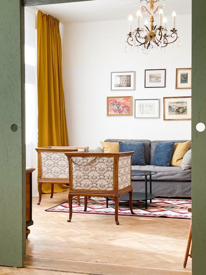 Turnkey I Vintage Terrace Apartment 프라하 외부 사진