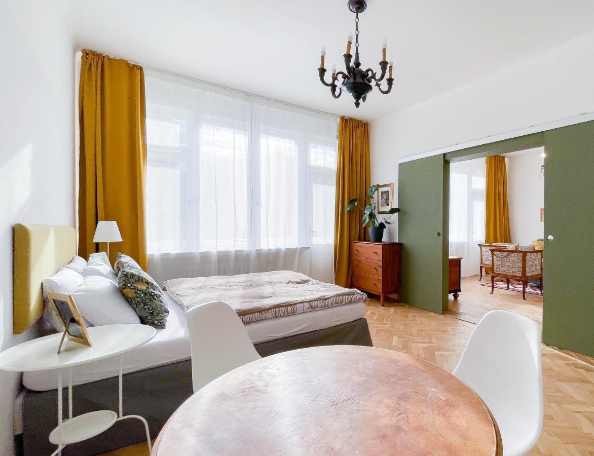 Turnkey I Vintage Terrace Apartment 프라하 외부 사진
